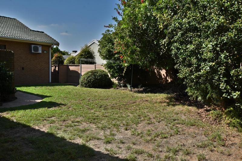 3 Bedroom Property for Sale in Vierlanden Western Cape